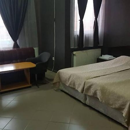 Guest House Chinar 08 Kirkovo  Ngoại thất bức ảnh